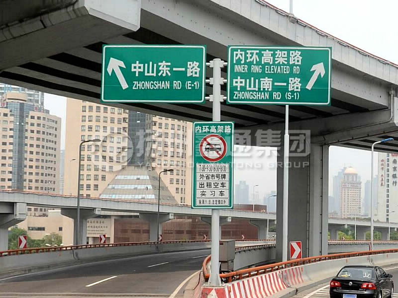 BZG-013，交通標志桿，T型三懸臂交通標志桿